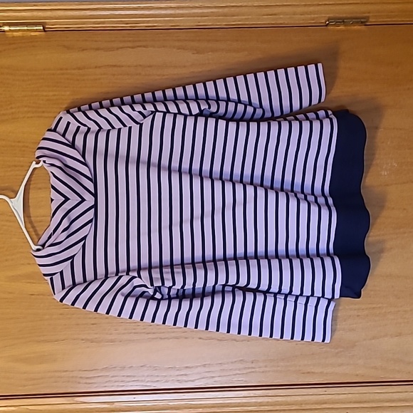 D&CO Active Striped Top - Picture 2 of 2